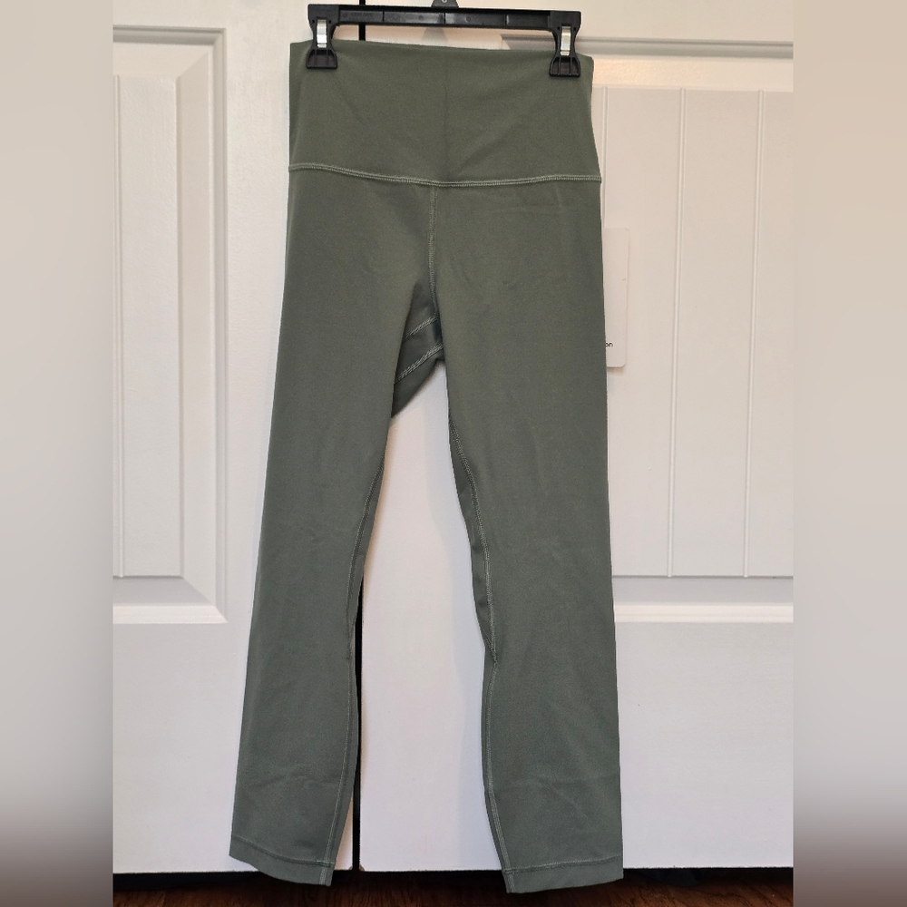 lululemon athletica Align High-Rise Crop 23" in Eucalyptus Green Size 6